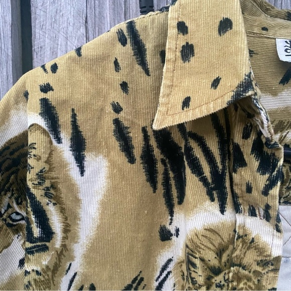 Unique Vintage Whistles Corduroy Tan Tiger Print Shirt Jacket Shacket Large - Picture 4 of 6